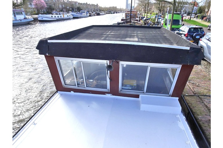 Peniche Hollandaise 27.05 avec certificat Luxe Motor