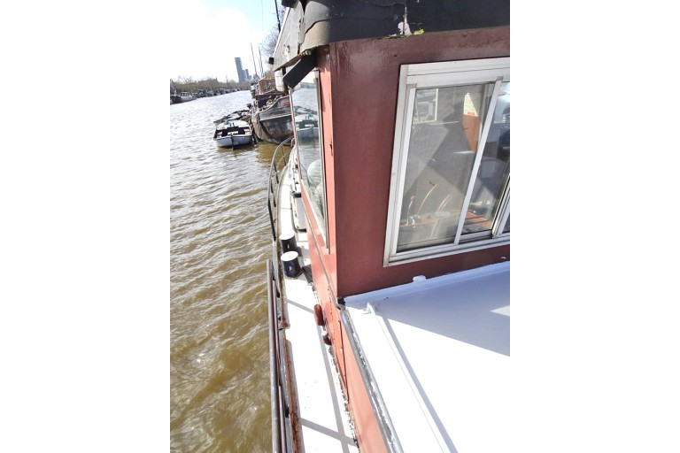 Peniche Hollandaise 27.05 avec certificat Luxe Motor