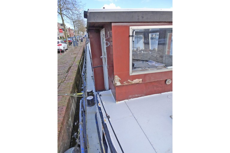 Peniche Hollandaise 27.05 avec certificat Luxe Motor