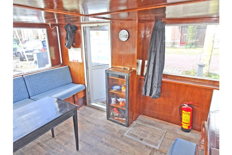 Peniche Hollandaise 27.05 avec certificat Luxe Motor