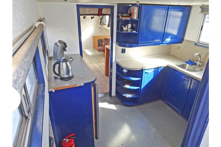 Peniche Hollandaise 27.05 avec certificat Luxe Motor