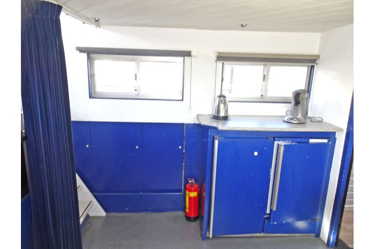 Peniche Hollandaise 27.05 avec certificat Luxe Motor