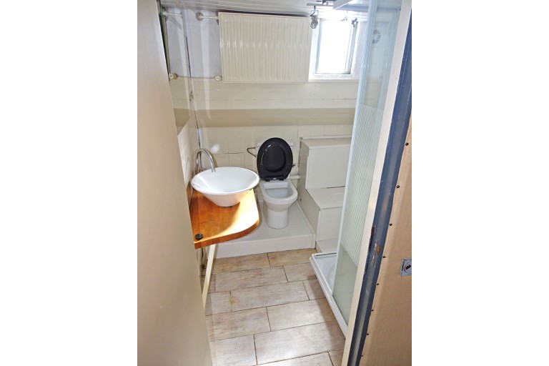 Peniche Hollandaise 27.05 avec certificat Luxe Motor