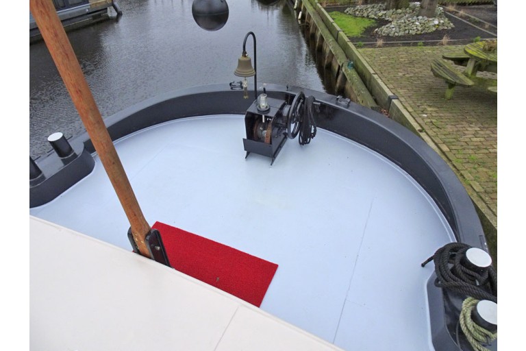 Dutch Barge 20.28 with TRIWV