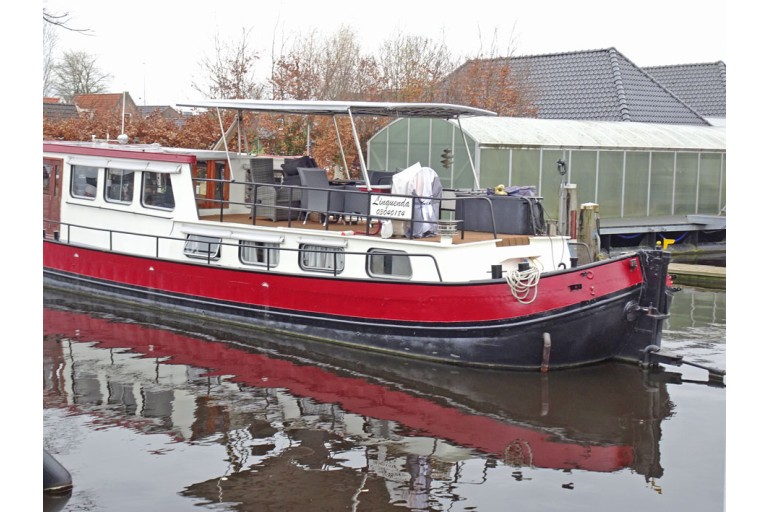 Dutch Barge 20.28 with TRIWV