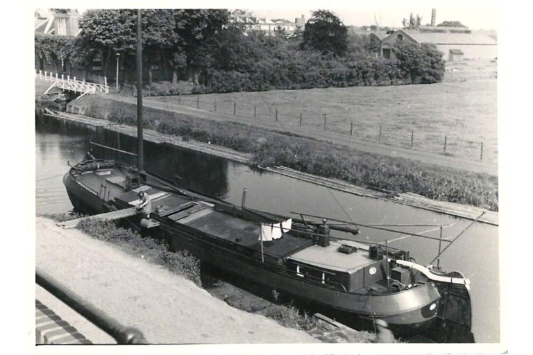 Dutch Barge 21.50 with TRIWV