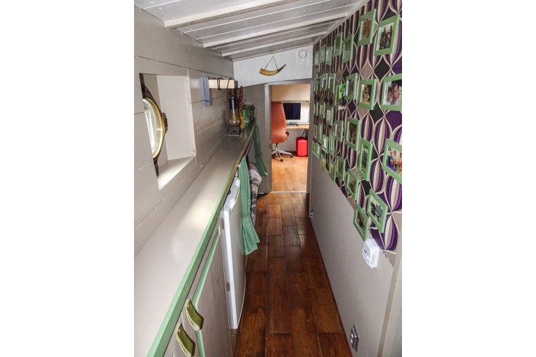 Dutch Barge 21.50 with TRIWV