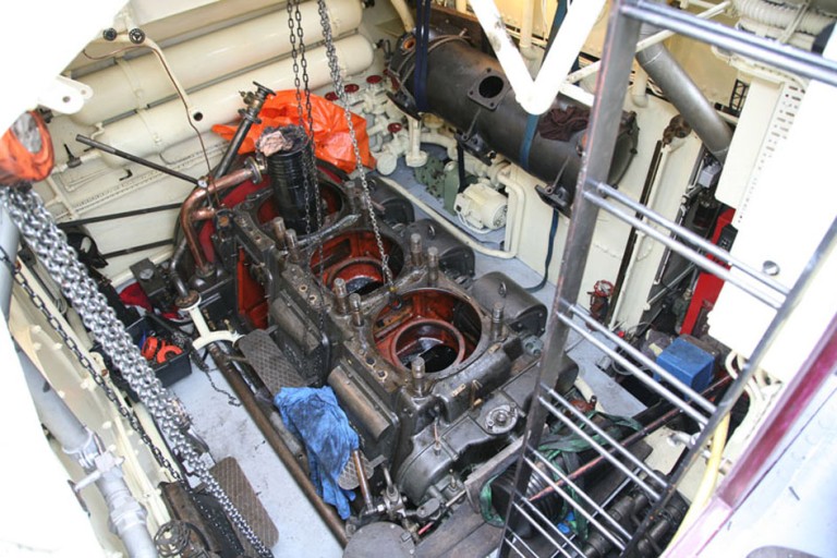 Tugboat Antonie II with TRIWV