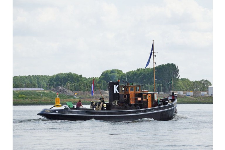 Tugboat Antonie II with TRIWV