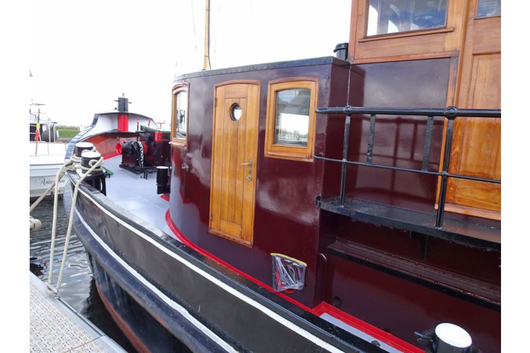 Tugboat Antonie II with TRIWV