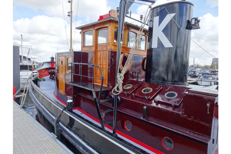 Tugboat Antonie II with TRIWV