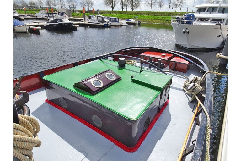 Tugboat Antonie II with TRIWV