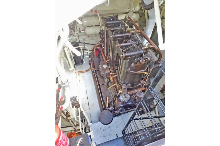 Tugboat Antonie II with TRIWV