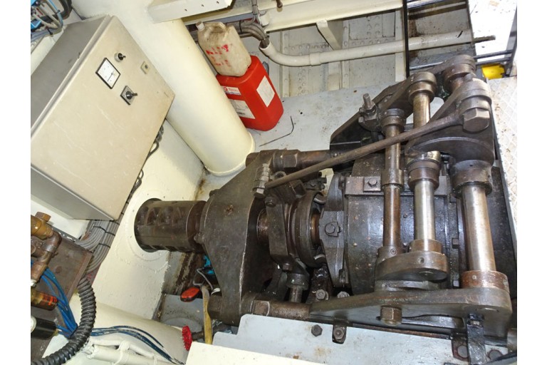 Tugboat Antonie II with TRIWV