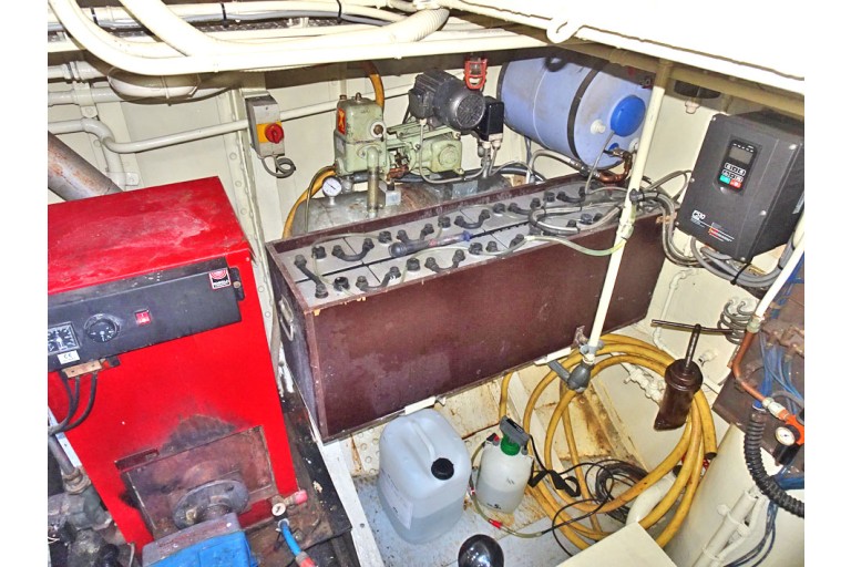 Tugboat Antonie II with TRIWV