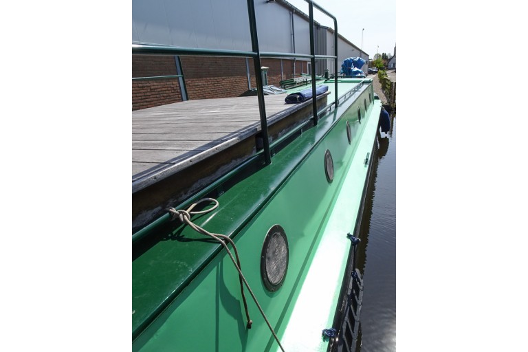 Fahrendes Wohnschiff 17.30