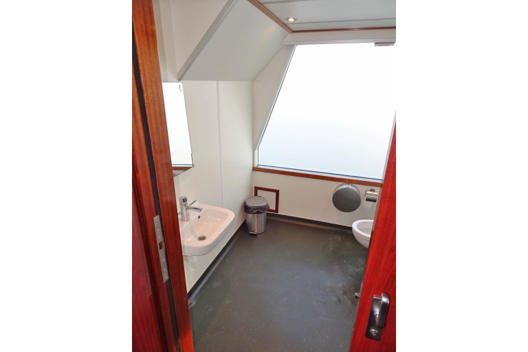 Passenger vessel 220 pax, Rhine certificated