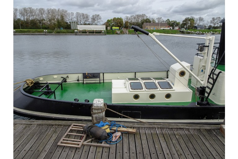 ex-Inspection vessel with TRIWV