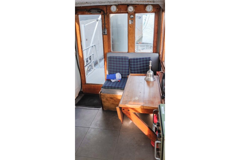 ex-Inspection vessel with TRIWV