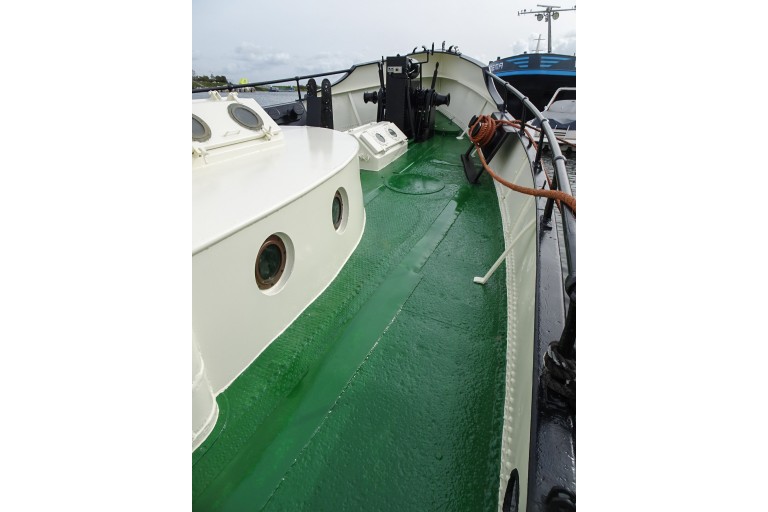 ex-Inspection vessel with TRIWV