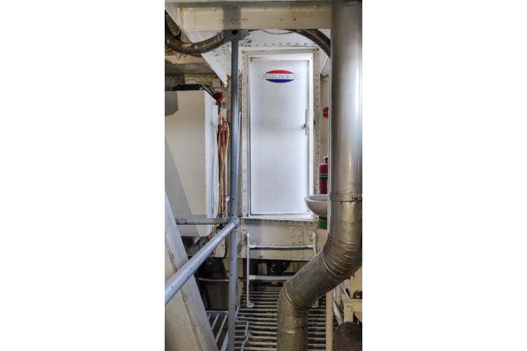 ex-Inspection vessel with TRIWV