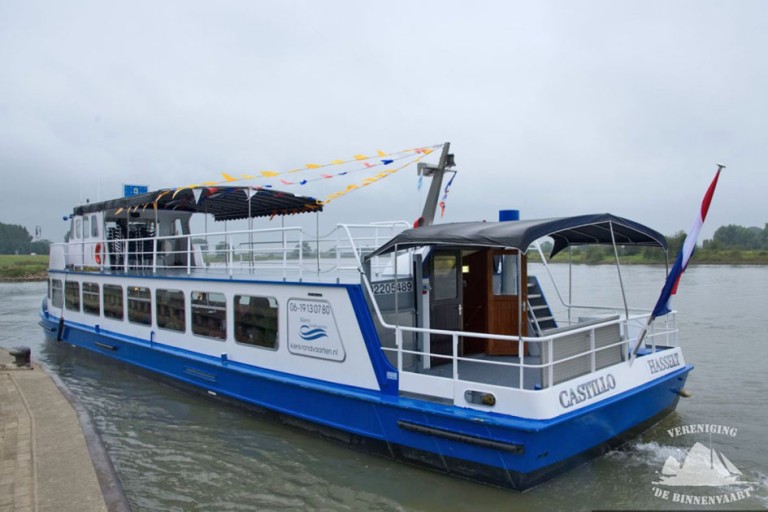 Fahrgastschiff 200 gäste