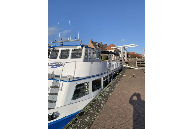 Fahrgastschiff 200 gäste