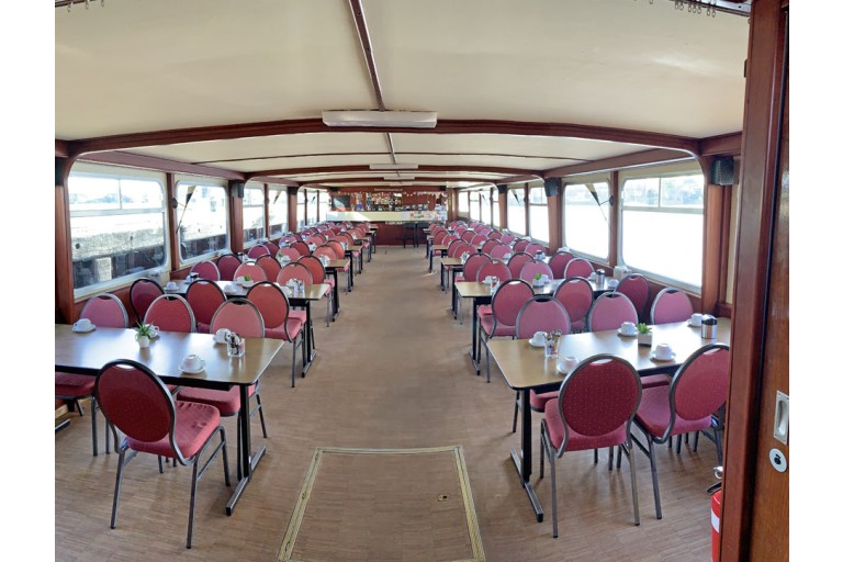 Fahrgastschiff 200 gäste
