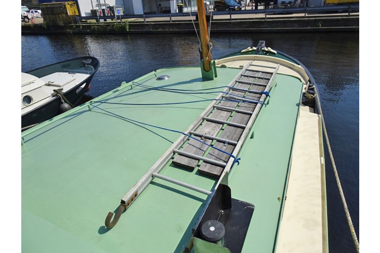 Dutch Barge 16.29