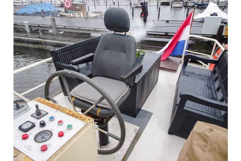 Motor Cutter 16.36, Live Aboard with TRIWV