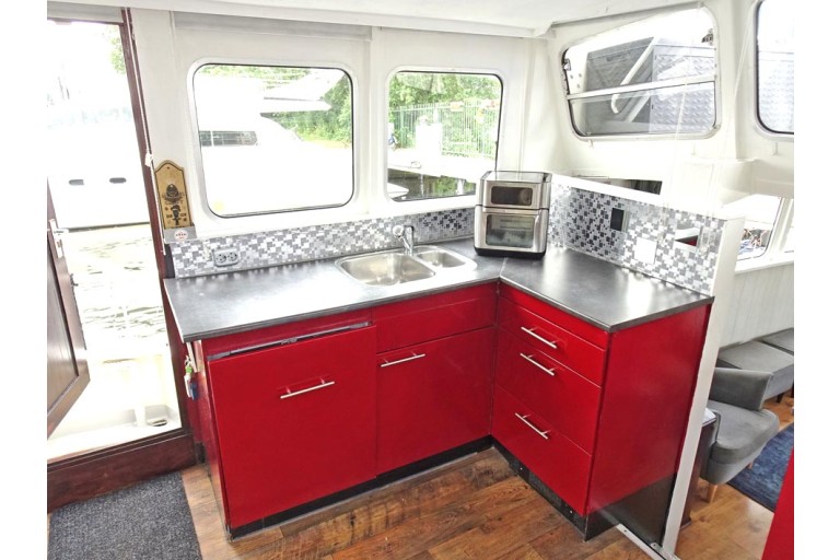 Motor Cutter 16.36, Live Aboard with TRIWV