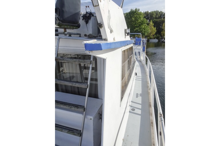 Motor cruiser Goya 12.50 Flybridge