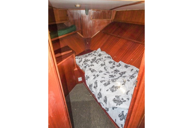 Motor cruiser Goya 12.50 Flybridge