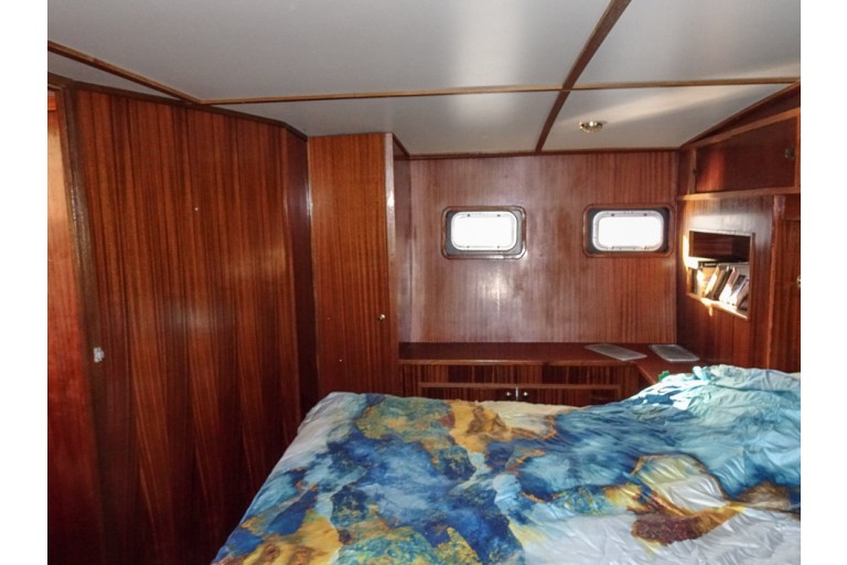 Motor cruiser Goya 12.50 Flybridge