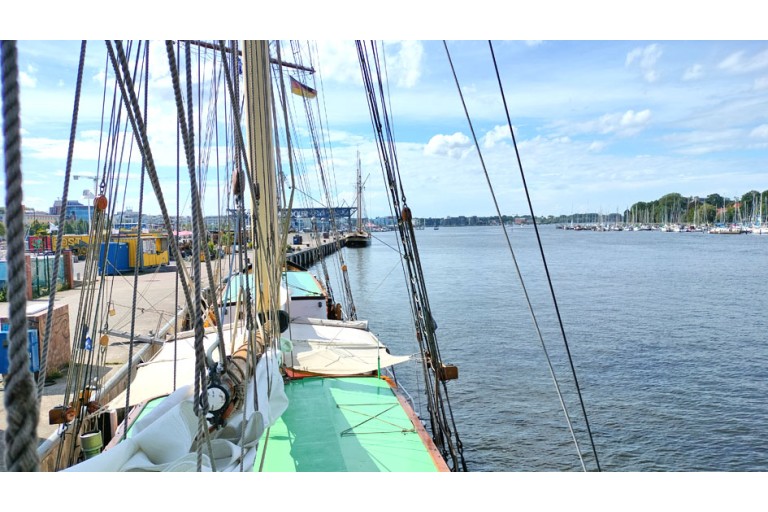 Dreimast Toppsegelschoner Swaensborgh