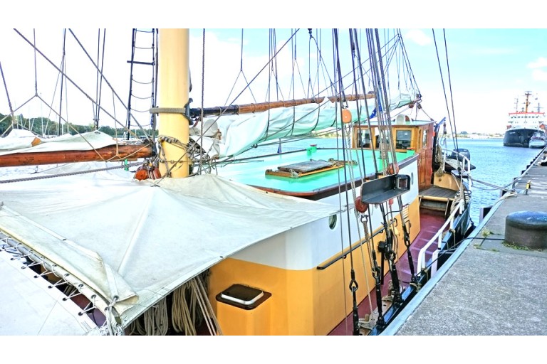 Dreimast Toppsegelschoner Swaensborgh