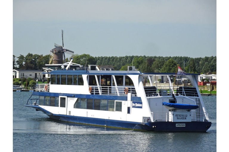 Tages Fahrgastschiff 245 gäste