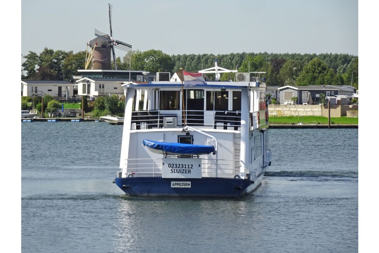 Tages Fahrgastschiff 245 gäste