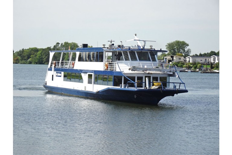 Tages Fahrgastschiff 245 gäste