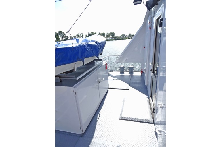Tages Fahrgastschiff 245 gäste