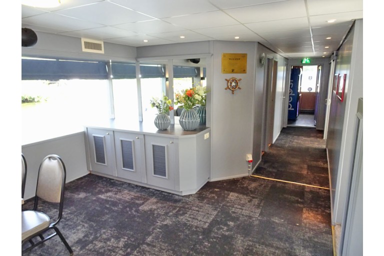 Tages Fahrgastschiff 245 gäste
