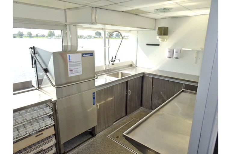 Tages Fahrgastschiff 245 gäste