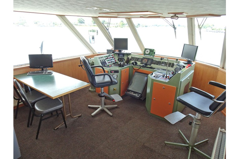 Tages Fahrgastschiff 245 gäste