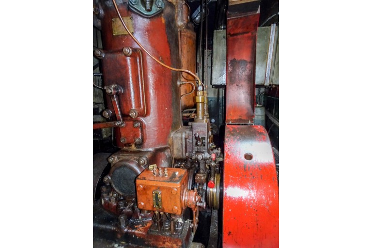 Luxe Motor 24.08 with ES-TRIN