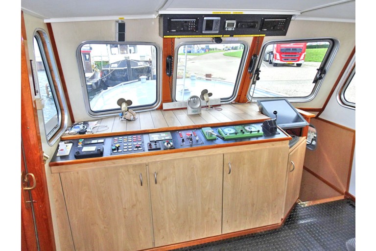 Push Tug Workvessel 16.85, Rhine attest