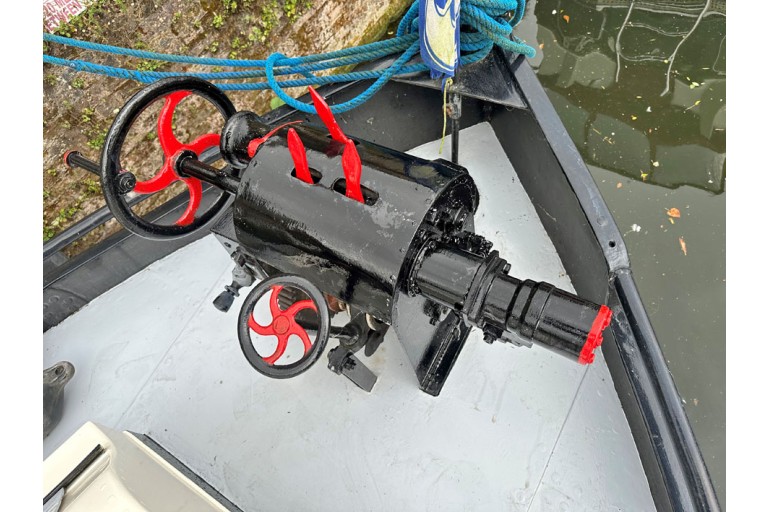 Peniche Hollandaise 19.08 Luxe Motor