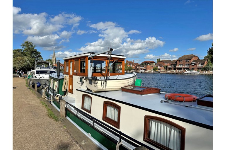 Peniche Hollandaise 19.08 Luxe Motor