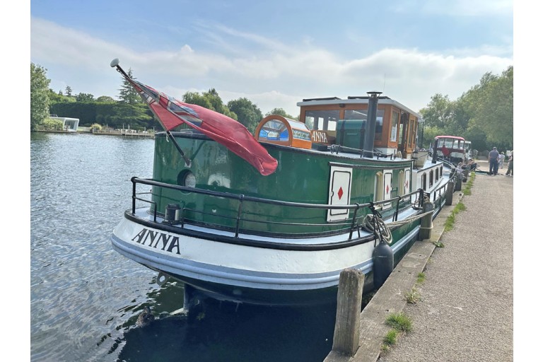 Peniche Hollandaise 19.08 Luxe Motor