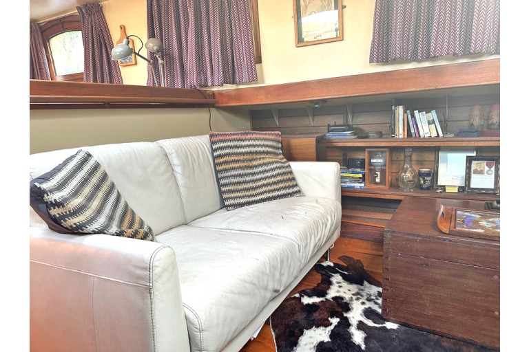 Peniche Hollandaise 19.08 Luxe Motor