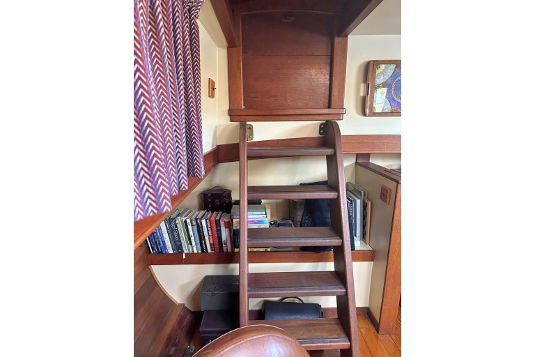 Peniche Hollandaise 19.08 Luxe Motor